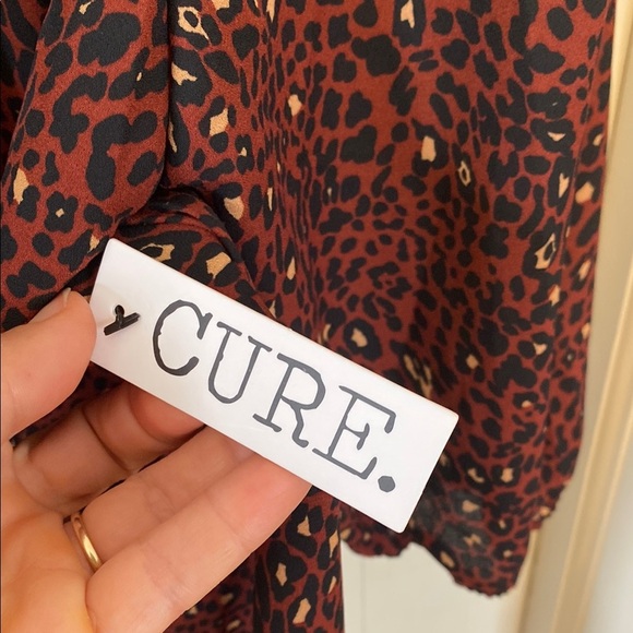 Cure New With Tags Rust Leopard Print Blouse With Sheer Mesh Crochet Neckline - Picture 6 of 15